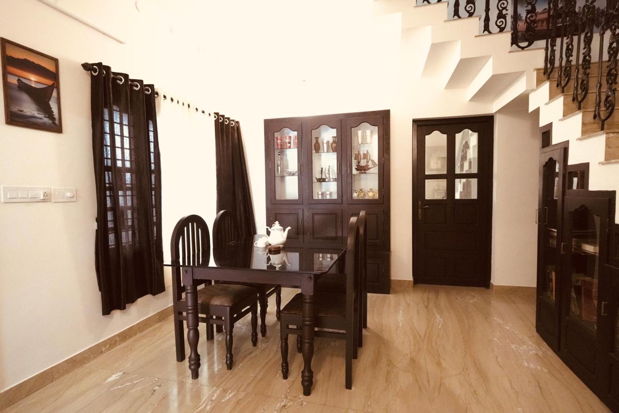 Alappuzha Daffodils Inn מראה חיצוני תמונה