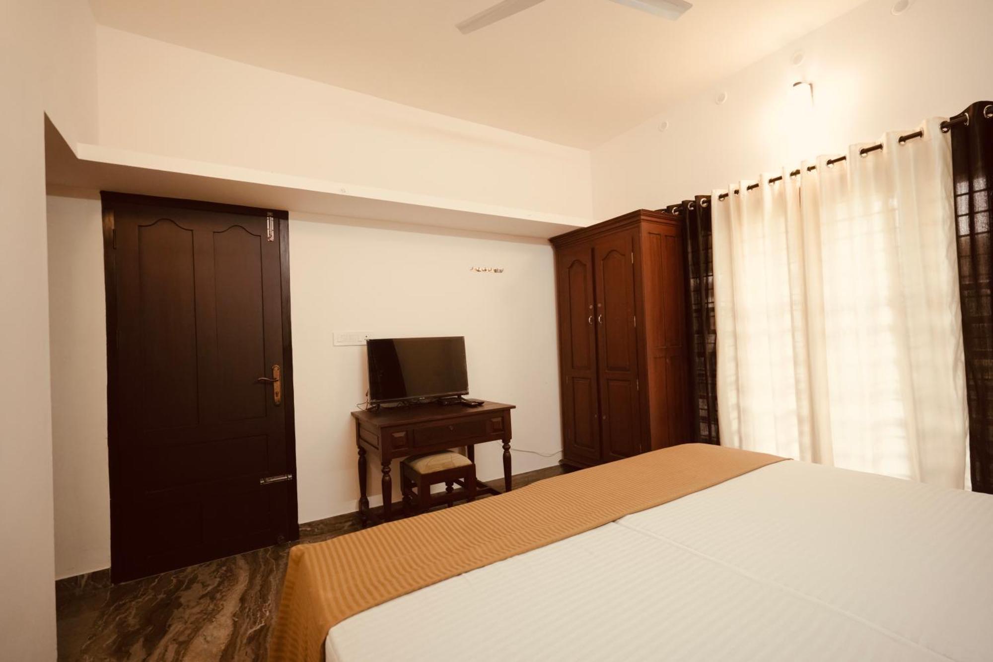 Alappuzha Daffodils Inn מראה חיצוני תמונה