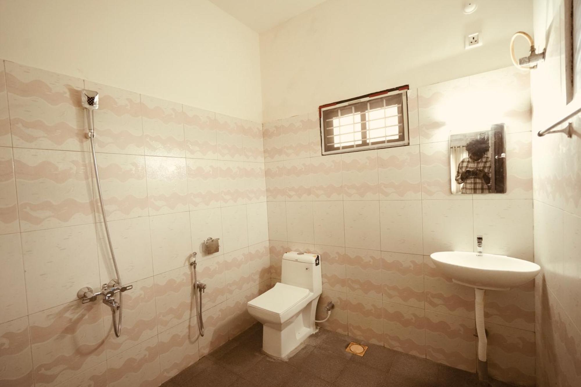 Alappuzha Daffodils Inn מראה חיצוני תמונה